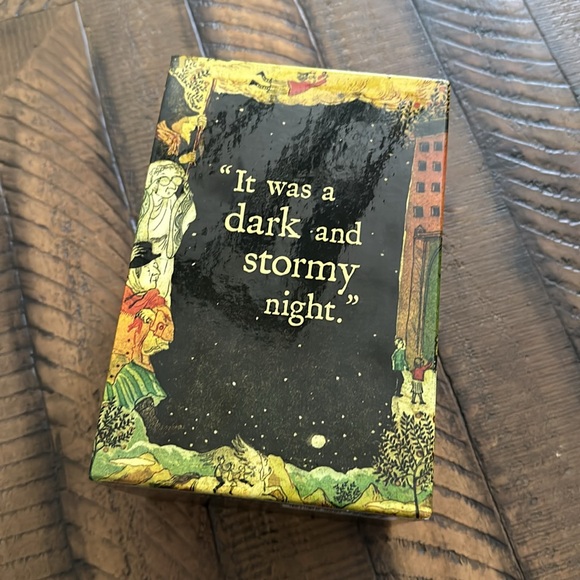 A Wrinkle in Time Quintet, 5 Books Box Set - Madeleine L'Engle - Paperback - Picture 3 of 3